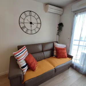 Climatise Avec Parking A 6min A Pied De La Gare St Charles Appartement